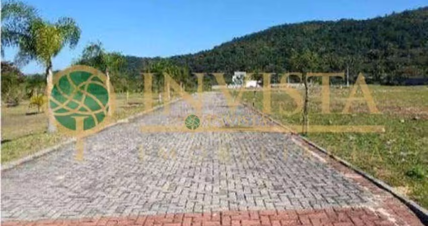À venda | condomínio fechado, 380 m² - canasvieiras, em florianópolis.