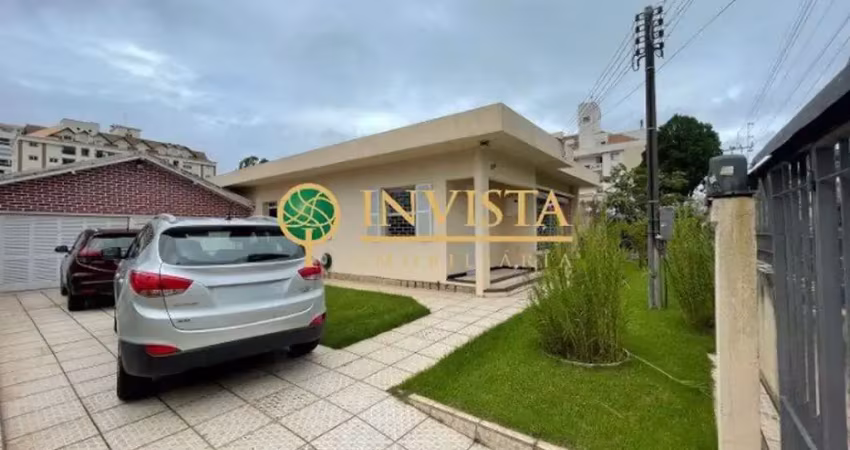 À venda | casa financiável de 145 m² em terreno de esquina com 367,50 m² – coqueiros, florianópolis