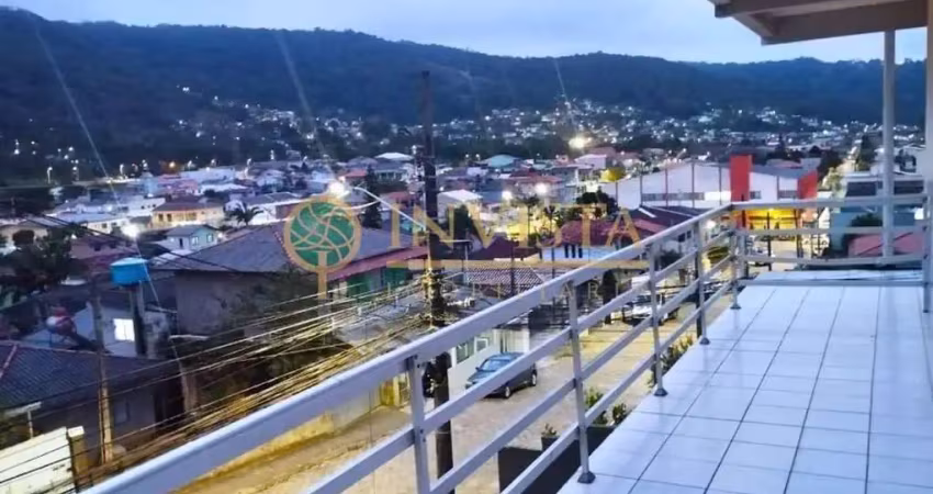 Prédio à venda na Rua Inhambu, 141, Serraria, São José