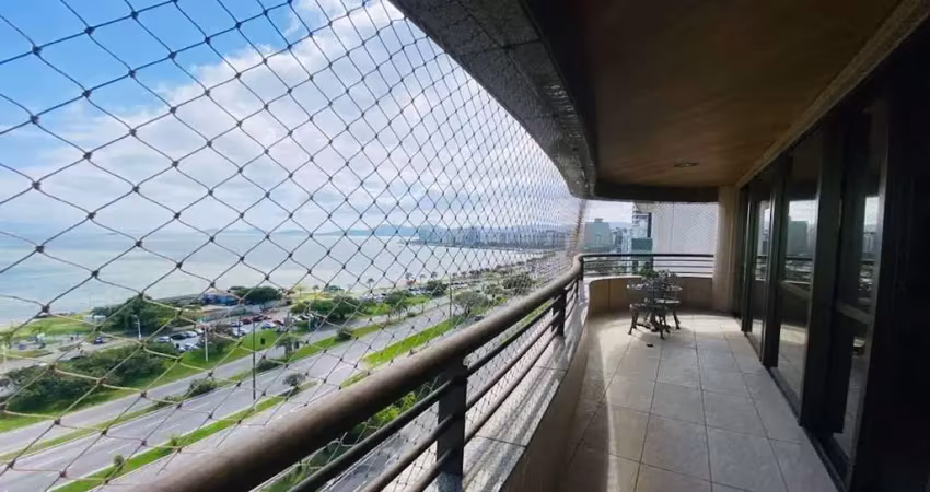 À venda | 300 m², frente mar, 5 quartos, mobiliado e 2 vagas de garagem - av. beira mar norte, no centro de florianópolis.