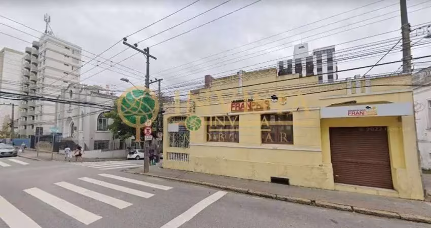No centro da cidade, casa comercial com 6 salas alugadas. rentabilidade garantida!