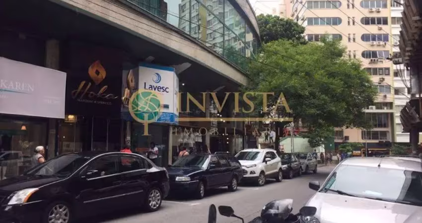 Loja comercial com 69m² à venda no centro de florianópolis.
