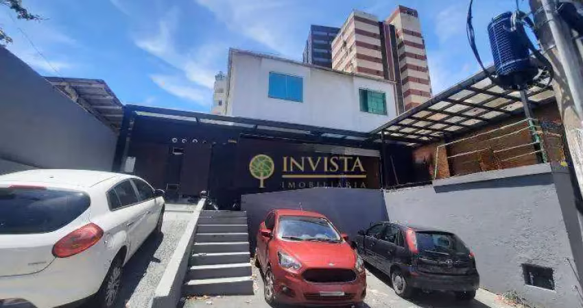 Casa comercial semi mobiliada com 3 salas, recepção e 3 vagas no centro - locação em florianópolis