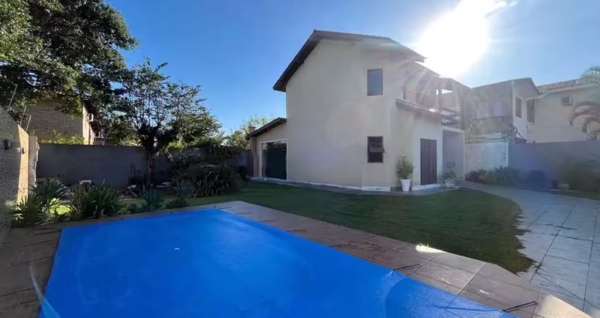 Locação | 153 m², piscina privativa, 3 quartos e 6 vagas - praia do campeche, em florianópolis.