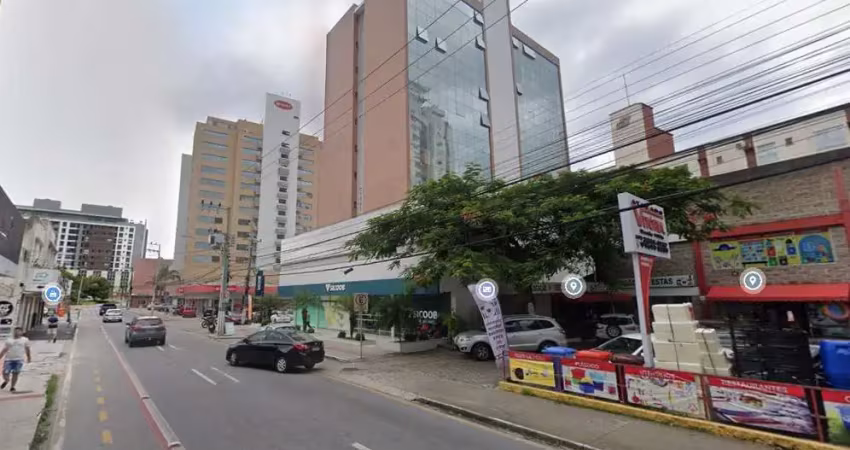 À venda | sala comercial com 31,37m² e 1 vaga - estreito, em florianópolis.