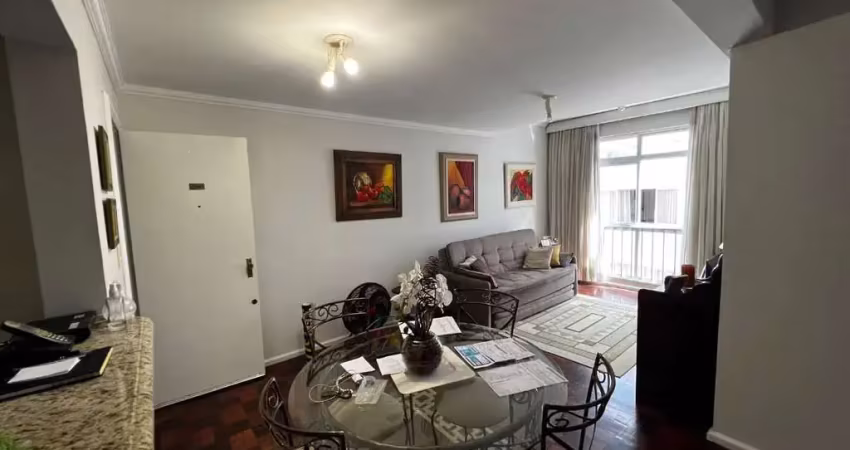 Andar alto, 2 quartos e localização privilegiada no centro de florianópolis.