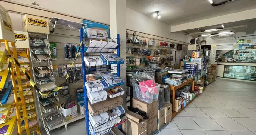 Loja e sobreloja para locação no Centro.