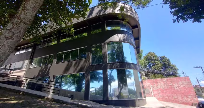 Locação | prédio comercial de 1.250 m² com vista mar - estreito, em florianópolis.