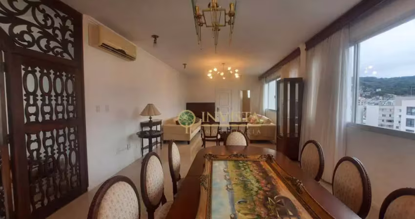 À venda | 218 m², andar alto, mobiliado, 4 quartos e 2 vagas - centro de florianópolis.