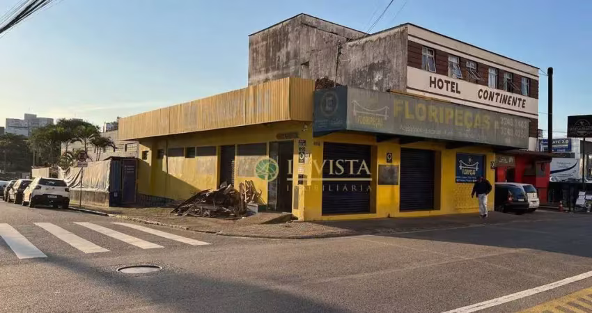 Loja comercial de esquina, 924m² - à venda na rua santos saraiva - estreito / florianópolis.