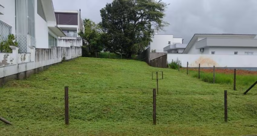 Terreno com 518m² à venda no bairro Pedra Branca - Palhoça.