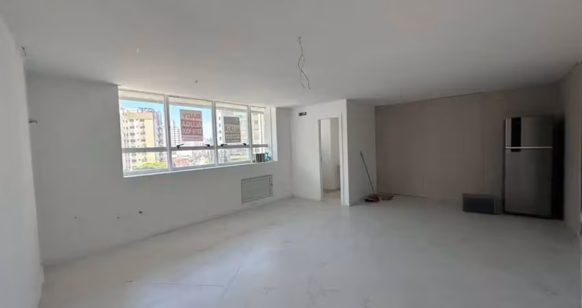 Sala comercial com 40m² para locação no centro de florianópolis.