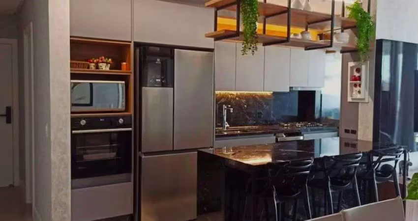 Andar alto, vista parcial mar, 3 quartos e 2 vagas à venda no bairro agronômica em florianópolis.