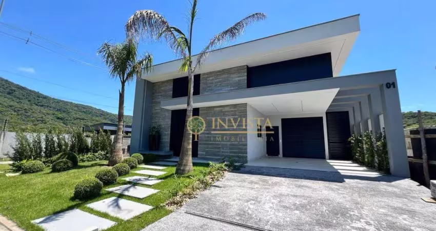 Alto padrão à venda no bairro pedra branca! piscina privativa, 3 quartos e 2 vagas de garagem.