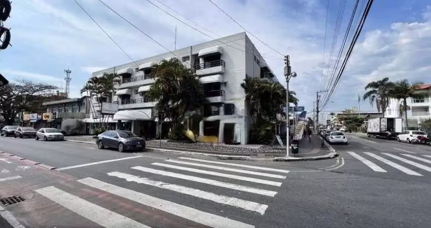 Hotel com 1953m²- à venda na praia de canasvieiras.