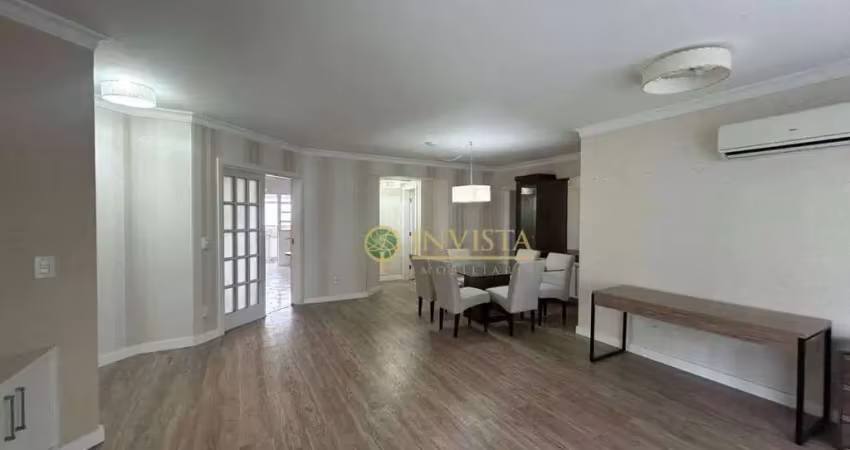 Semi mobiliado com 4 quartos e 2 vagas - à venda no centro de florianópolis.