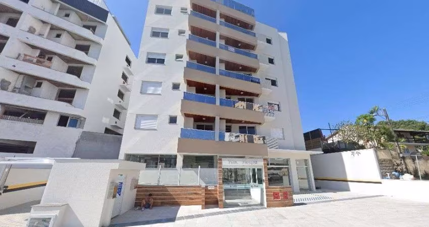 À venda, próximo a UFSC! Novo, 3 suítes, sacada com churrasqueira e 2 vagas de garagem.