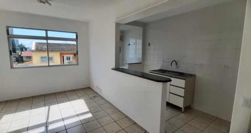 Locação! Apartamento com 2 quartos, próximo ao Shopping Itaguaçu.