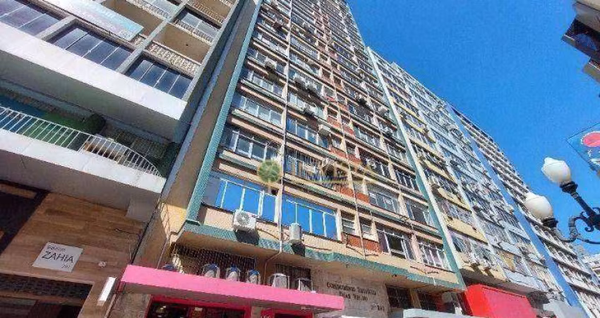 Sala comercial com 33m² - À venda no Ed. Dias Velho.