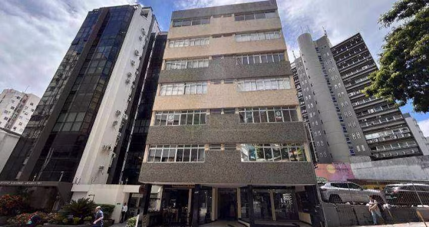 À venda | Conjunto de Salas Comerciais com 96m² - Centro, em Florianópolis.