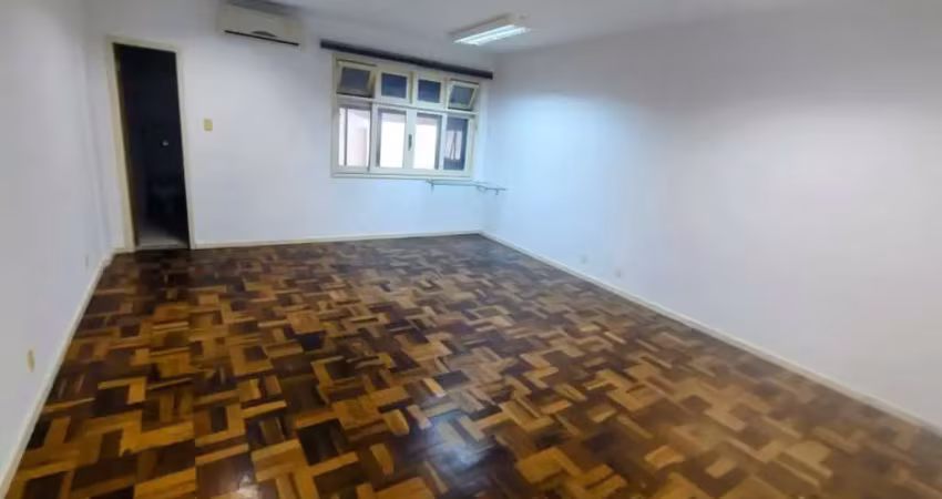 Sala comercial com 33m² - à venda no ed. dias velho.
