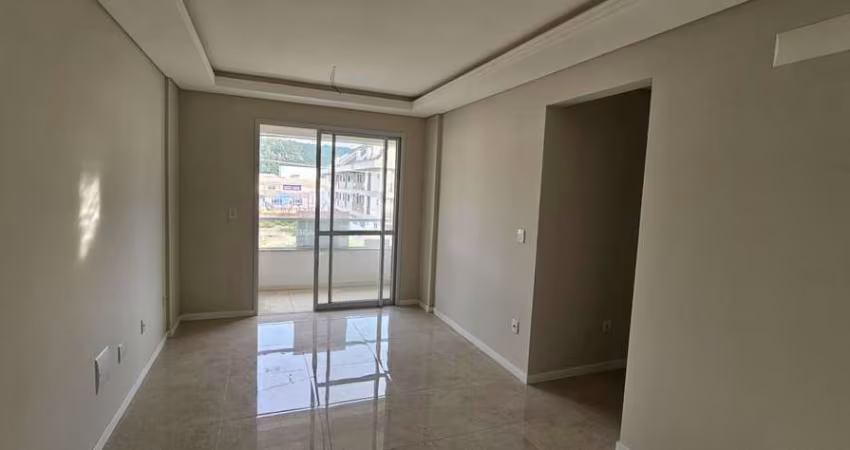 Á venda | 80 m², sacada com churrasqueira, 3 quartos e 2 vagas de garagem - Praia dos Ingleses, em Florianópolis.