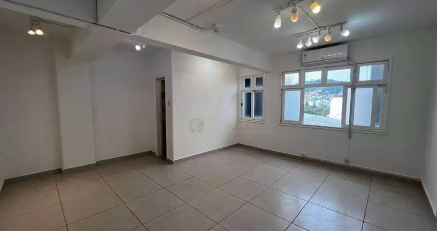 À venda | sala comercial com 23 m² no edifício dias velho – centro, florianópolis