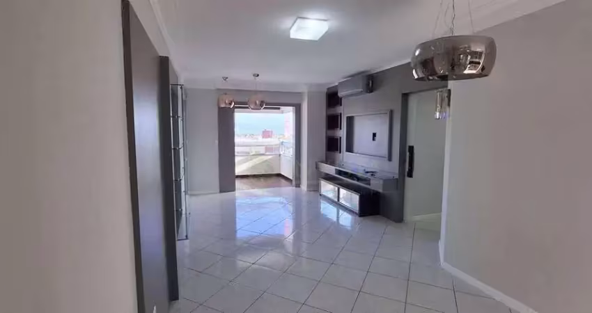 Locação | 79 m², sacada com churrasqueira, mobiliado, 3 quartos e 3 vagas de garagem - saco grande, em florianópolis.