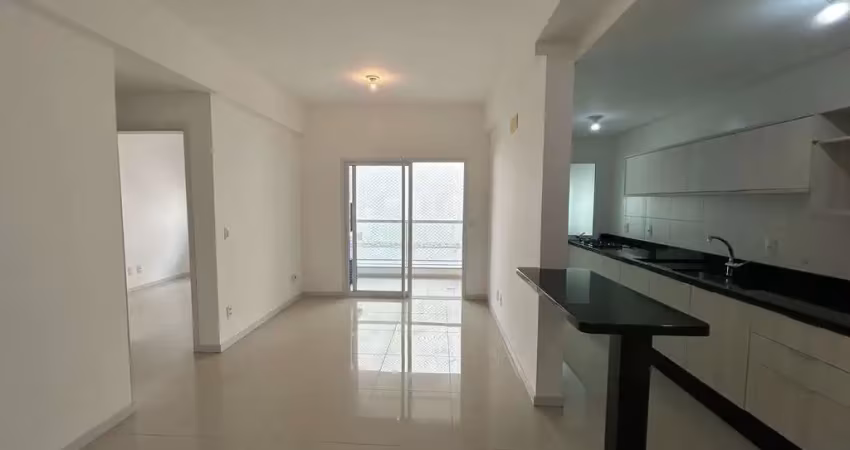 Locação | 72 m², sacada com churrasqueira, 2 quartos e 1 vaga - joão paulo, florianópolis.