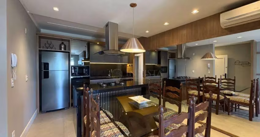 À venda | 120 m², sacada com churrasqueira, mobiliado. 3 quartos e 2 vagas - praia de jurerê internacional, em florianópolis.