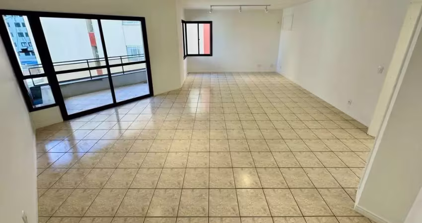 À venda | 170 m². 4 quartos, 3 vagas, sacada - próximo à marina da beira-mar norte.