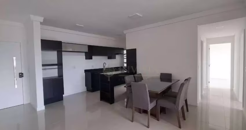 Locação | 108 m², andar alto, sacada com churrasqueira, semi mobiliado, 3 quartos e 2 vagas - campinas, em são josé.
