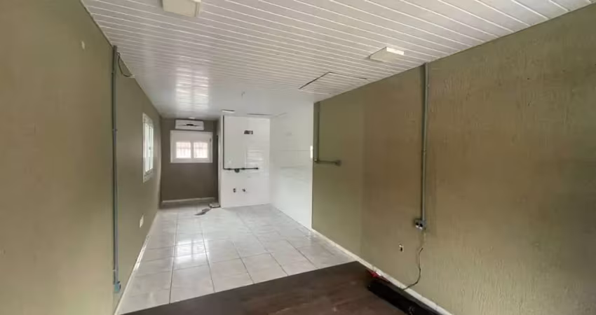 Locação | loja comercial de 35 m² com 1 vaga - joão paulo, em florianópolis.