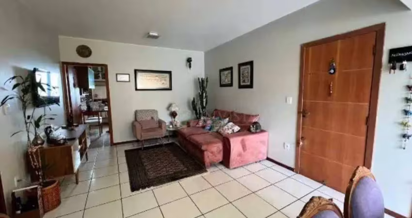 À venda | 117 m², andar alto, 4 quartos, semi mobiliado e 1 vaga - centro, em florianópolis.