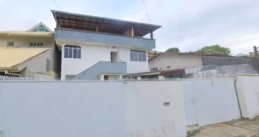 Baixou valor! prédio com 17 apartamentos rentabilizando acima de r$ 20.000,00 comprovados - à venda no bairro trindade.
