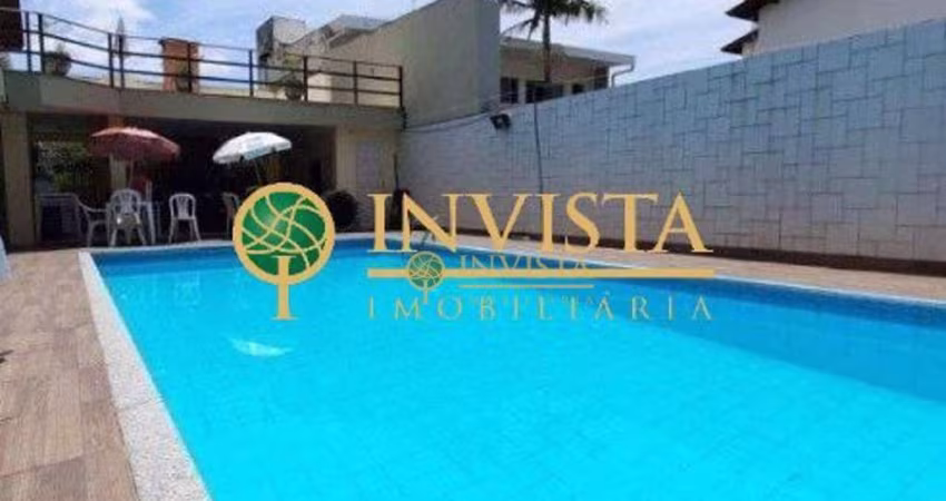 Piscina, sauna, churrasqueira, salão de jogos e 8 quartos à venda em Santa Mônica.