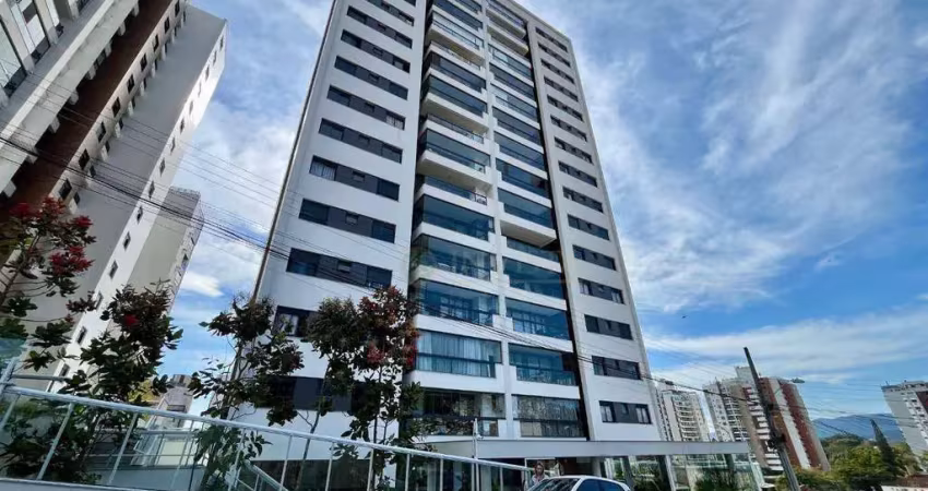Sacada com churrasqueira, 3 quartos e 3 vagas de garagem - á venda na agronômica.