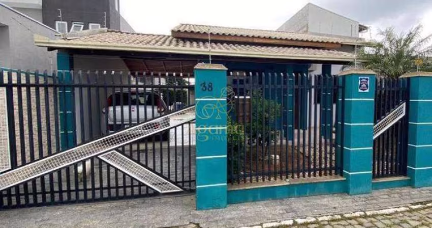 Casa 03 Dormitorios - Bairro Sao Joao - Itajaí