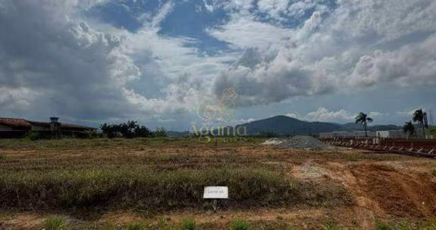 Terreno amplo e pronto para construir no bairro Itaipava
