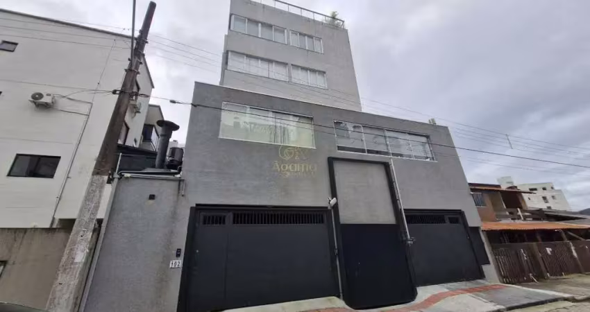 Apartamento com 2 quartos para alugar na Avenida Carlos Drumond de Andrade, Praia Brava, Itajaí
