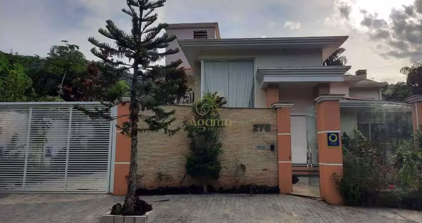 Casa alto padrão - 04 dormitórios - bairro ressacada - itajaí