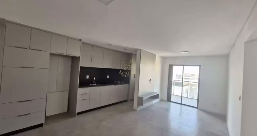 Apartamento com 2 suítes para locação no centro de itajaí