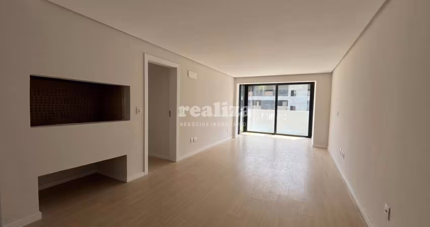 APARTAMENTO 2 QUARTOS A POUCOS METROS DA IGREJA, Centro, Canela - RS