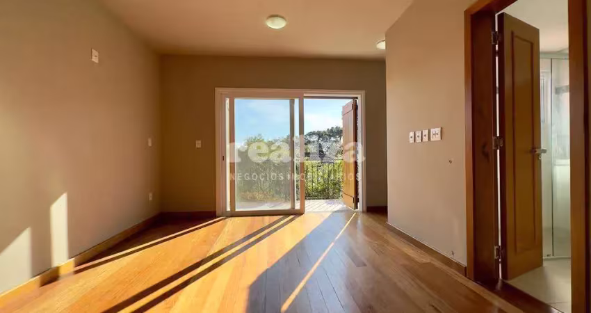 Apartamento com 4 quartos à venda na Avenida Vale Do Quilombo, Reserva da Serra, Canela