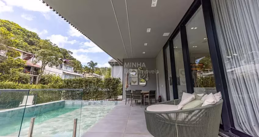 Casa com 4 quartos à venda na Rua Arqueduto, 325, Estados, Balneário Camboriú