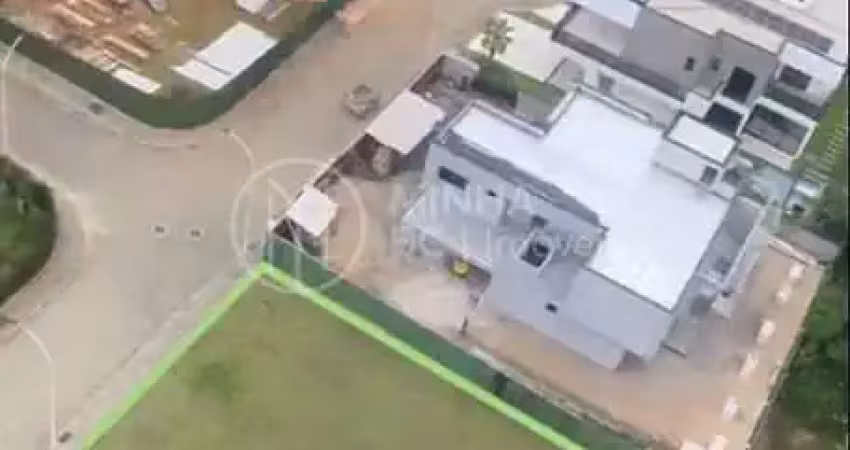 Terreno à venda na Rua José Correa da Luz, 45, Rio do Meio, Camboriú
