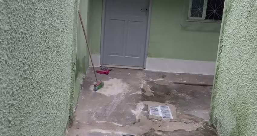 Vendo casa 1 quarto valor 139 mil aceito financiamento