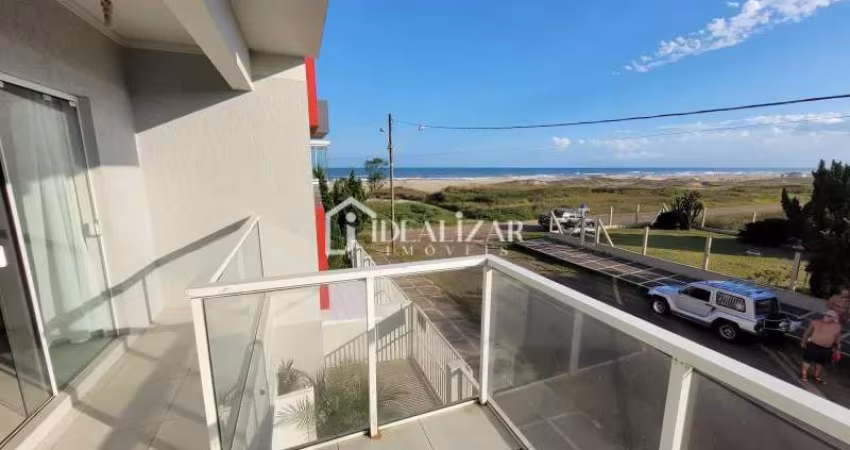 Lindo sobrado á venda em Arroio do Sal, com vista para o mar.