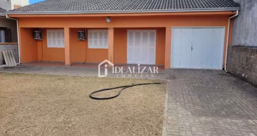 Casa com laje de concreto na Praia Paraíso
