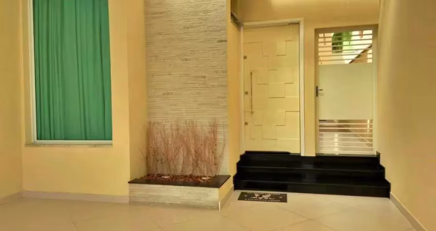 Excelente casa Localizada em salto , 3  lindas suítes , sendo uma master com banheira e persiana automatizada
